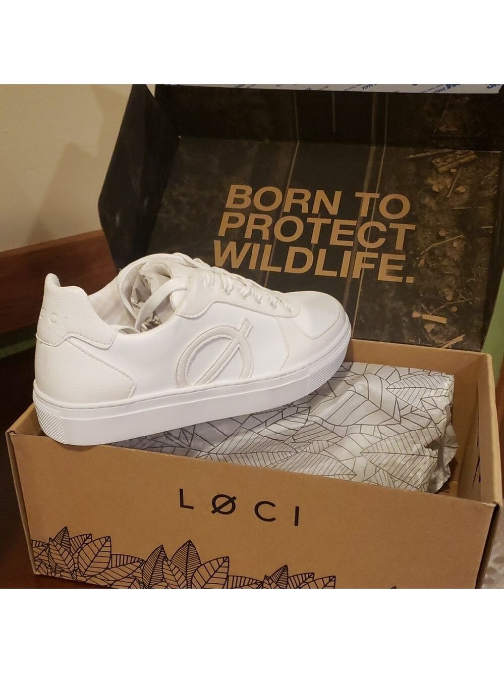 LØCI White Sneakers NIB Size EU 37